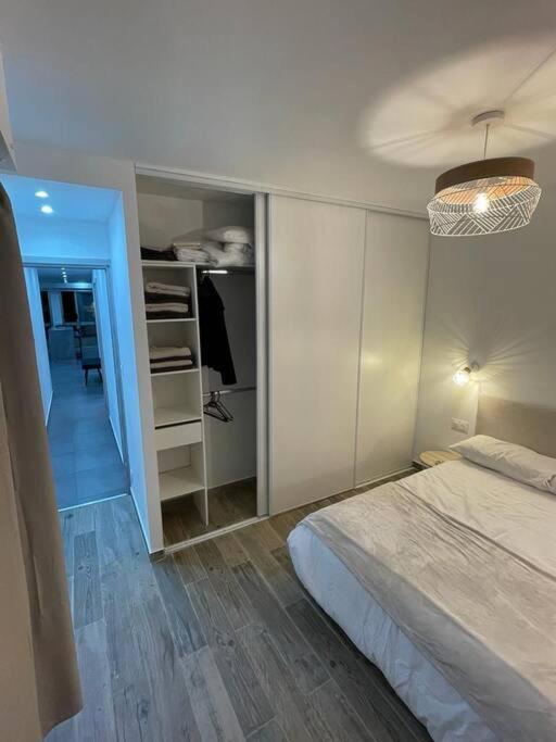 3 Pieces Refait A Neuf. Centre-ville. * Menton
